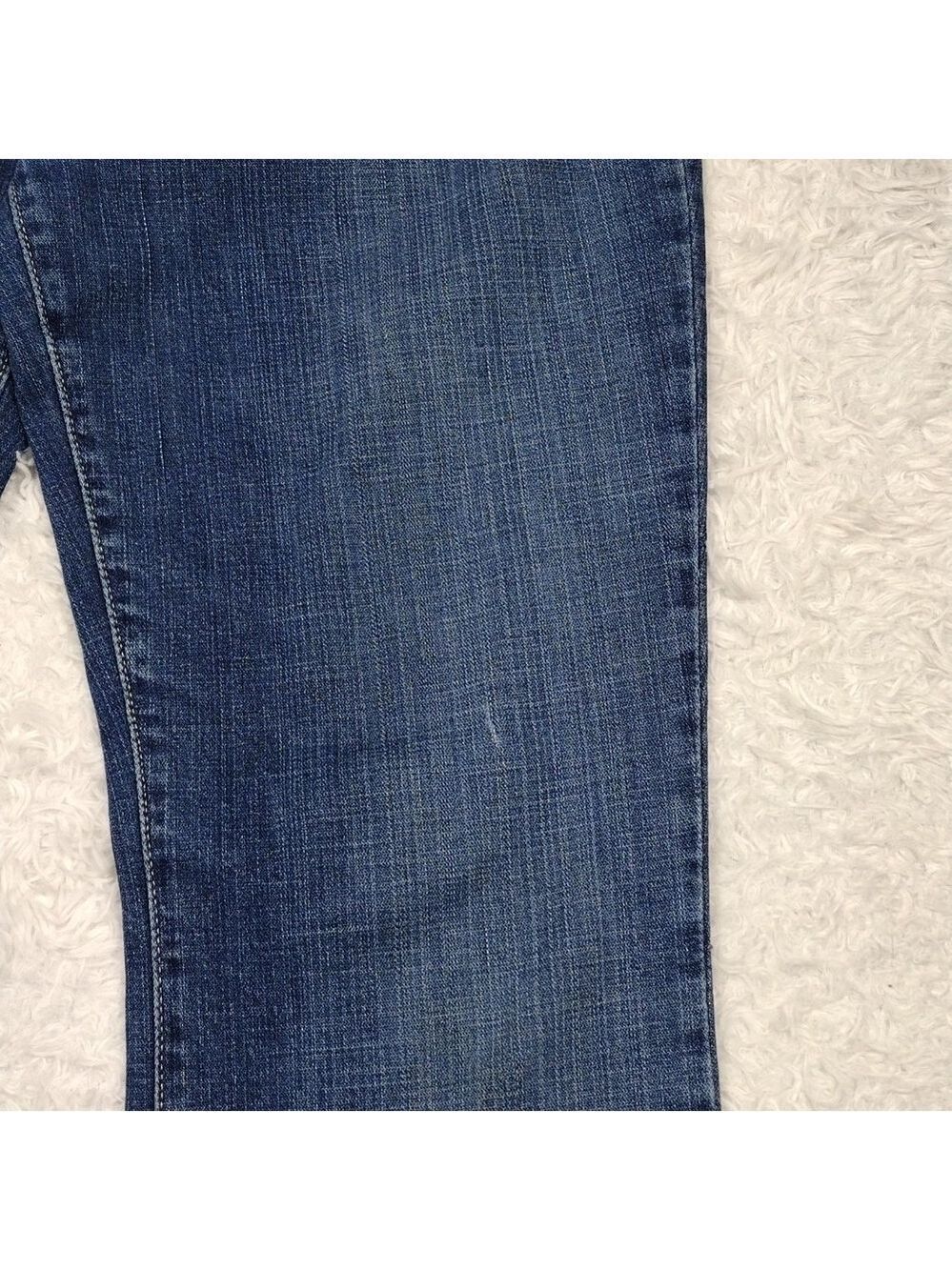 Levi's 550 Blue Medium Wash Five Pocket High Rise Relaxed Boot Cut Denim Jean - Picture 5 of 15